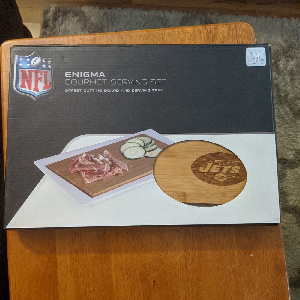 Bamboo Jets Cutting Board